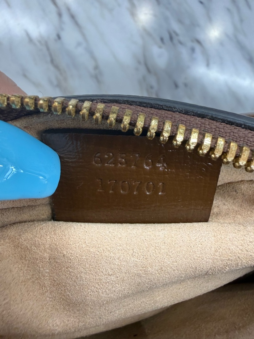 Gucci Beige GG Canvas and Brown Leather Men’s Toiletry Bag - Picture 11 of 16